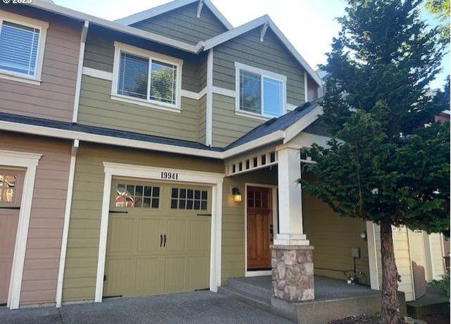 Property at 19941 Capital Ct, Oregon City, OR 97045, 3 beds, 2.5 baths