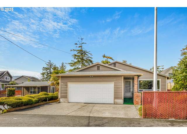 Property at 960 S King St, Seaside, OR 97138, 3 beds, 2 baths