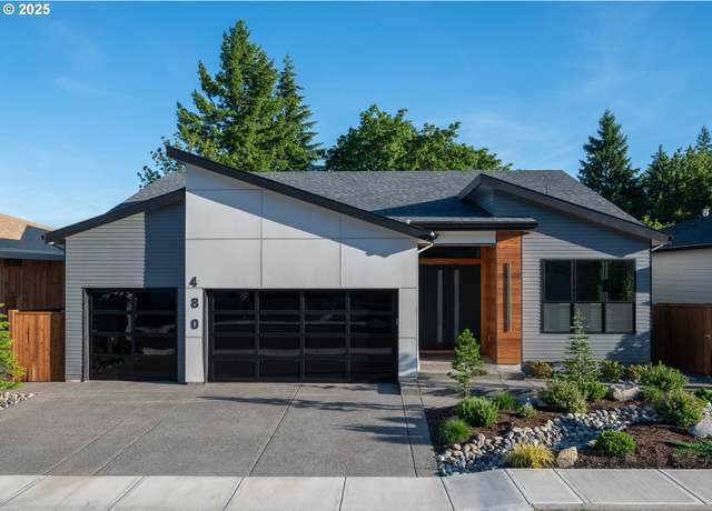 Property at 480 W U St, Washougal, WA 98671, 4 beds, 3.5 baths