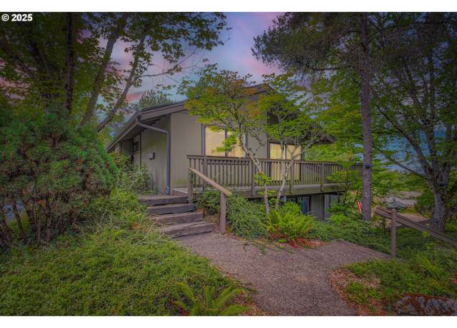 Property at 7514 SW Barnes Rd Unit A, Portland, OR 97225, 1 bed, 1 bath