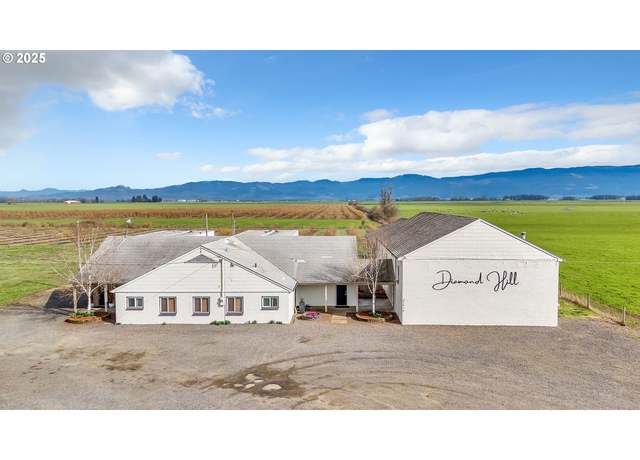 Property at 31414 Harris Dr, Harrisburg, OR 97446, 1 bed, 2 baths