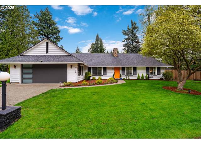 Property at 10134 SW 50th Ave, Portland, OR 97219, 3 beds, 2 baths