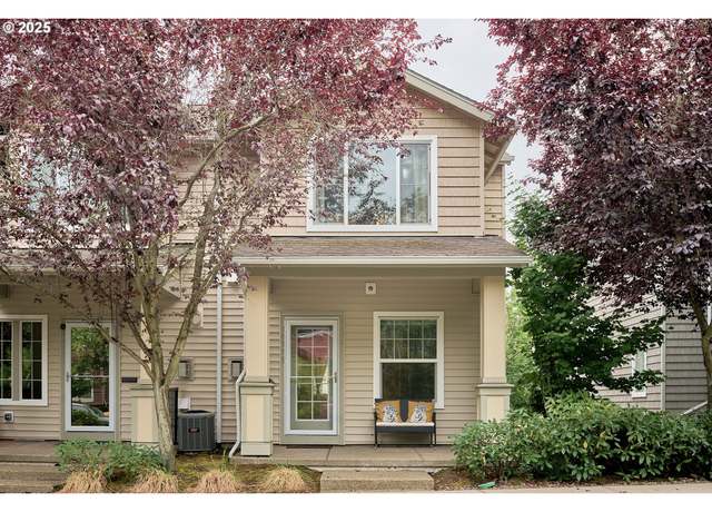 Property at 10775 NE Gateway Pl, Hillsboro, OR 97006, 2 beds, 2.5 baths
