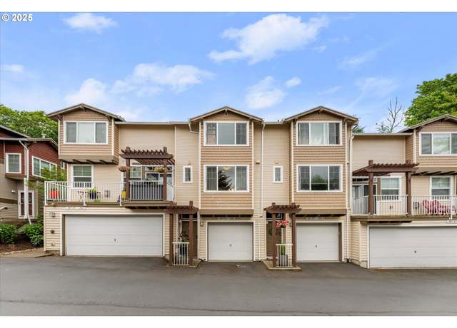 Property at 10739 SW Canterbury Ln #102, Tigard, OR 97224, 2 beds, 2.5 baths