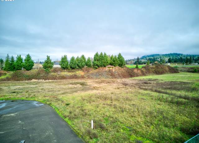 Property at 0 Dakota St Unit F, Sutherlin, OR 97479