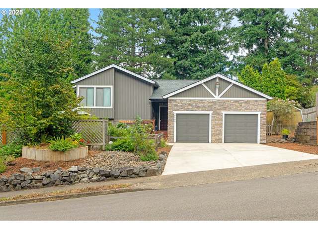 Property at 19686 Sun Cir, West Linn, OR 97068, 3 beds, 2.5 baths