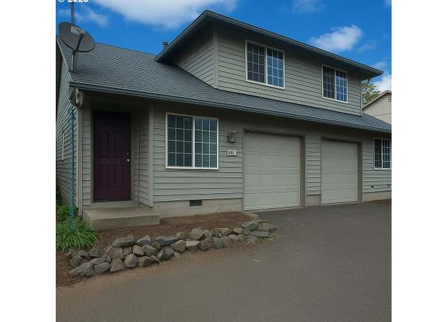 Property at 2732 SE 87th Ave, Portland, OR 97266, 4 beds, 5 baths