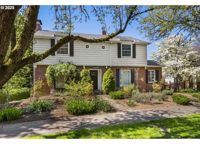 Property at 205 NE Billingher Dr, Portland, OR 97220, 4 beds, 2 baths