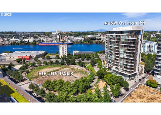 Property at 949 NW Overton St #1015, Portland, OR 97209, 1 bed, 1 bath
