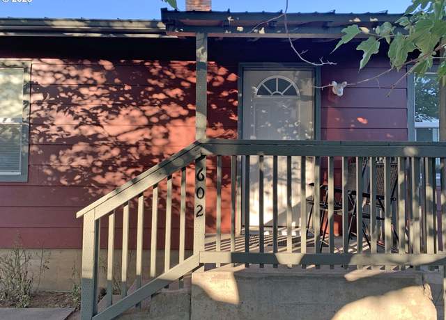 Property at 602 6th St, Maupin, OR 97037, 4 beds, 2 baths