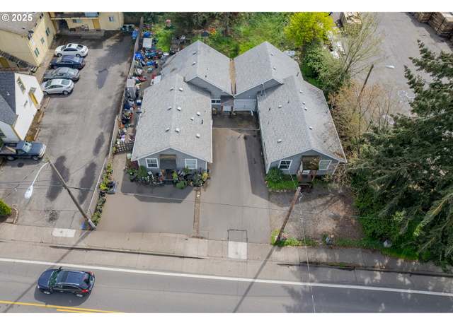 Property at 2148 Roosevelt Blvd, Eugene, OR 97402, 3 beds, 1.5 baths