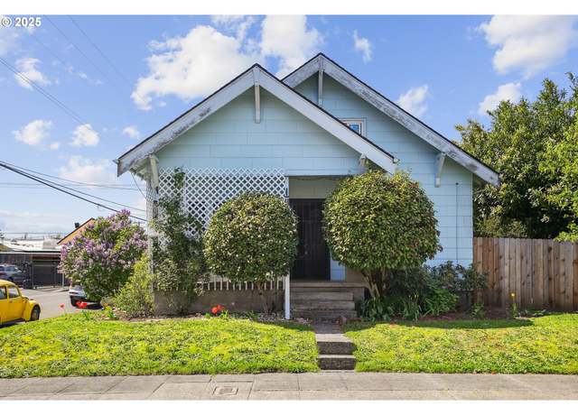 Property at 6927 SE 83rd Ave, Portland, OR 97266, 3 beds, 1 bath