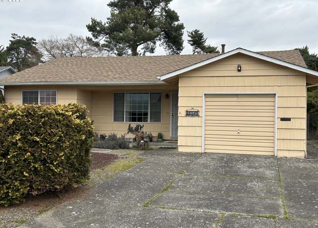 Property at 2301 Oregon Ct, Woodburn, OR 97071, 2 beds, 1.5 baths