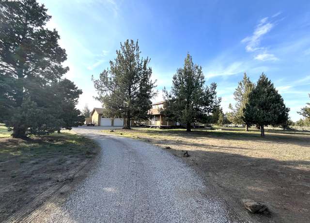 Property at 9949 Geneva View Rd, Terrebonne, OR 97760, 2 beds, 2 baths