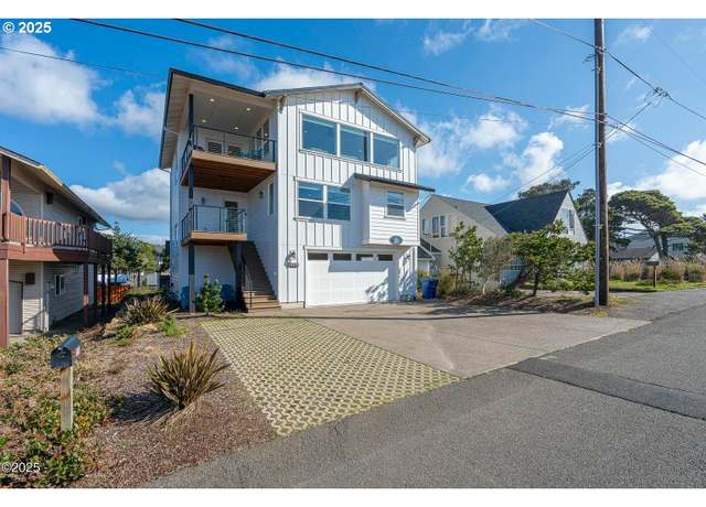 Property at 2150 NW Inlet Ave, Lincoln City, OR 97367, 4 beds, 3 baths
