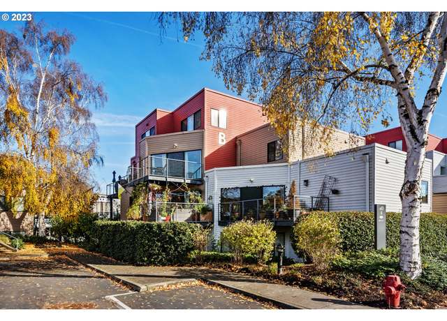 Property at 620 NW Naito Pkwy Unit B10, Portland, OR 97209, 2 beds, 1 bath
