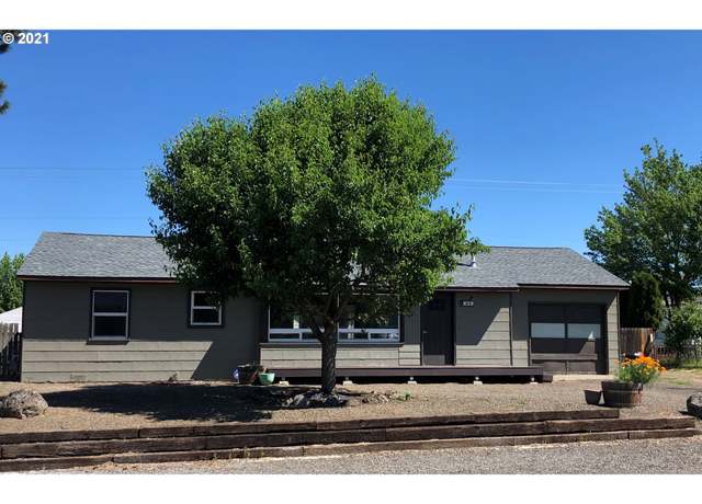 Property at 213 W Burgen St, Goldendale, WA 98620, 4 beds, 1.5 baths