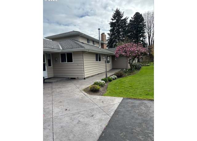 Property at 11623 Broadacres Rd NE, Hubbard, OR 97032, 5 beds, 3 baths
