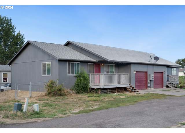 Property at 937 NW Cains Rd, Prineville, OR 97754, 4 beds, 4 baths