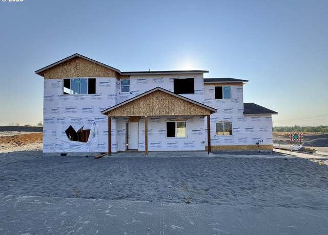 Property at 901 NE Laurel Springs Dr, Hermiston, OR 97838, 5 beds, 3 baths