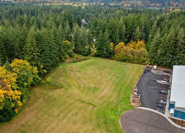 Property at 30525 Veterans Blvd, Estacada, OR 97023