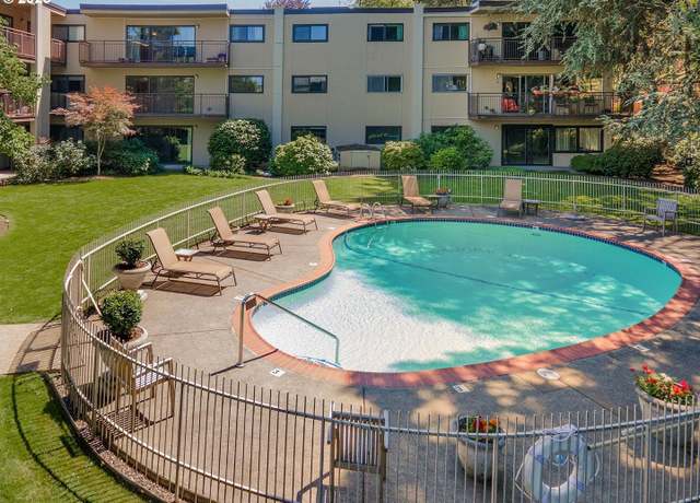 Property at 2393 SW Park Pl #113, Portland, OR 97205, 2 beds, 2 baths
