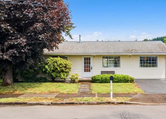 Property at 4118 SE 132nd Ave, Portland, OR 97236, 3 beds, 1 bath