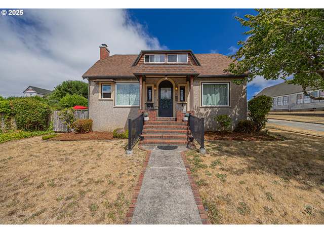 Property at 590 E 2nd St, Coquille, OR 97423, 3 beds, 1.5 baths