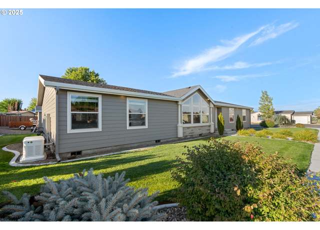 Property at 308 NE Davaly Ln, Boardman, OR 97818, 3 beds, 2 baths