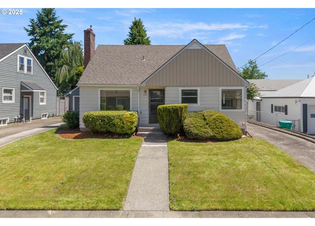 Property at 136 SE 85th Ave, Portland, OR 97216, 3 beds, 1 bath