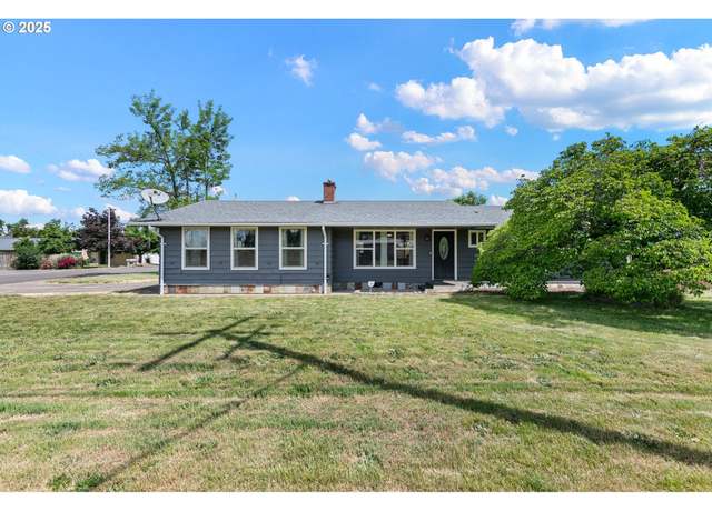 Property at 770 W Oregon Ave, Creswell, OR 97426, 3 beds, 2 baths
