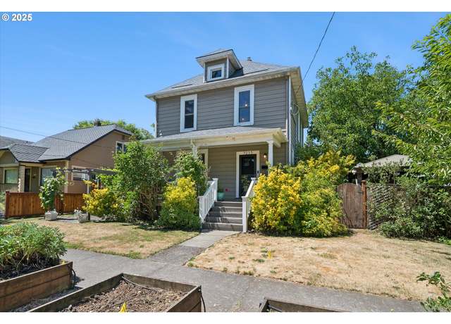Property at 7235 N Oatman Ave, Portland, OR 97217, 3 beds, 2 baths