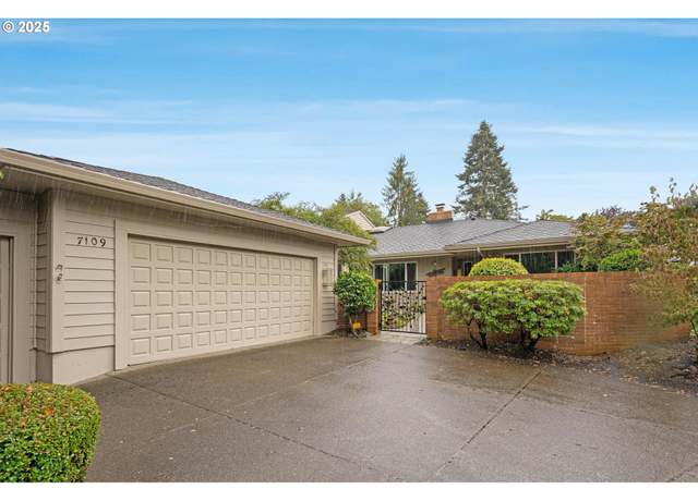 Property at 7109 SW Arbor Lake Dr, Wilsonville, OR 97070, 3 beds, 2 baths