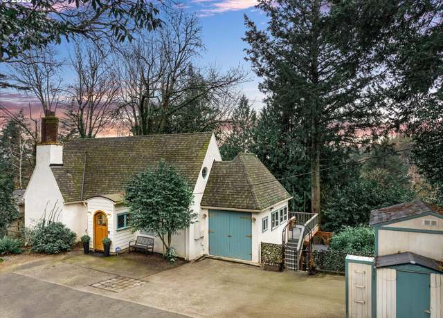 Property at 3045 SW Gaston Ave, Portland, OR 97239, 4 beds, 4 baths