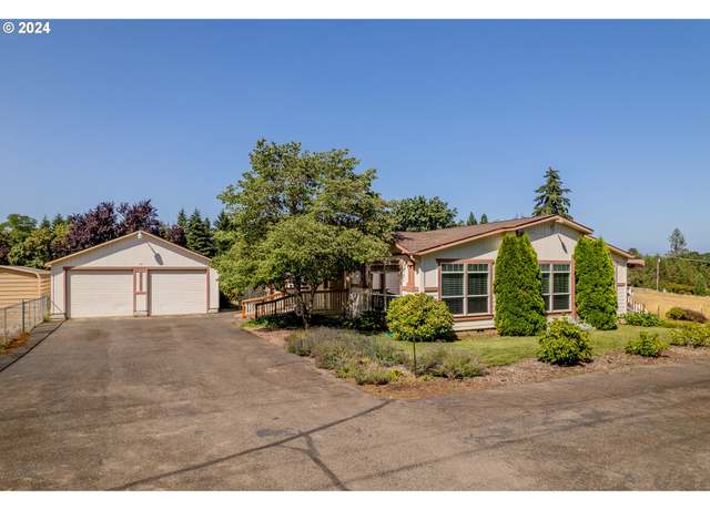 Property at 37121 Rock Hill Dr, Lebanon, OR 97355, 3 beds, 2 baths