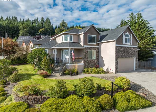 Property at 503 E 18th St, La Center, WA 98629, 4 beds, 2.5 baths