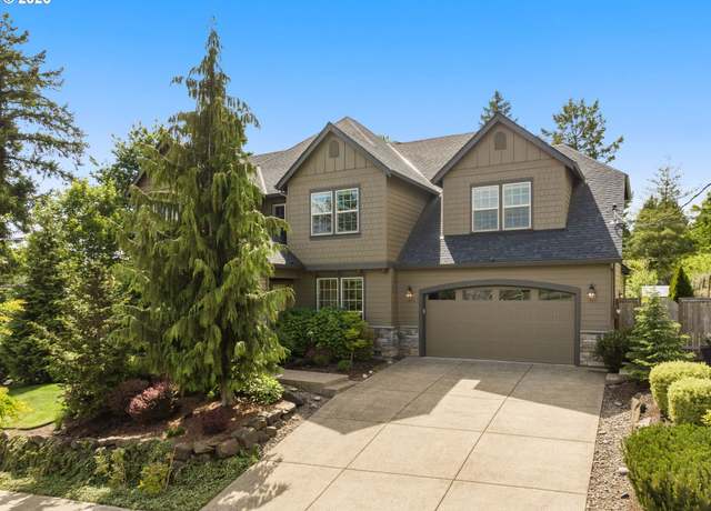 Property at 4425 SW 47th Dr, Portland, OR 97221, 5 beds, 3.5 baths
