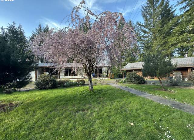 Property at 7109 Oak Hill Rd, Roseburg, OR 97471, 3 beds, 1 bath