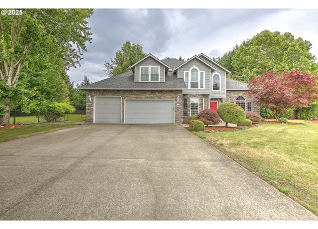 Property at 11700 NE 185th St, Battle Ground, WA 98604, 4 beds, 2.5 baths