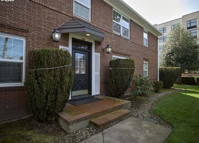 Property at 1205 C St Unit B, Vancouver, WA 98660, 1 bed, 1 bath