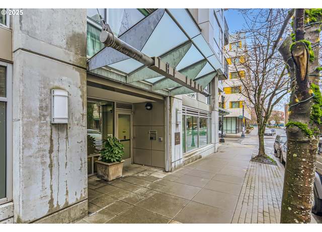 Property at 1125 NW 9th Ave #403, Portland, OR 97209, 1 bed, 1 bath