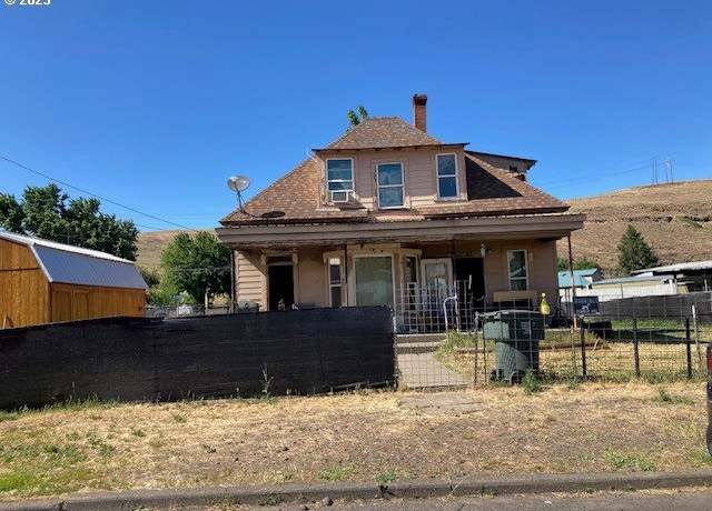 Property at 1103 SE Alexander Pl, Pendleton, OR 97801, 3 beds, 2 baths
