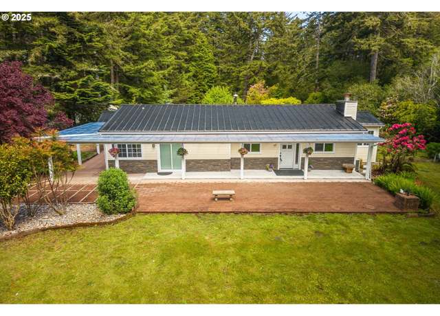 Property at 88771 Tokyo Ln, Bandon, OR 97411, 3 beds, 2.5 baths
