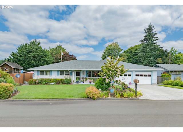Property at 4405 NE 29th Ave, Vancouver, WA 98663, 3 beds, 3 baths
