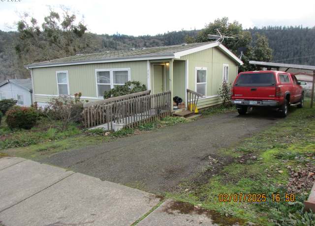 Property at 751 SE Meadowood Dr, Winston, OR 97496, 2 beds, 2 baths