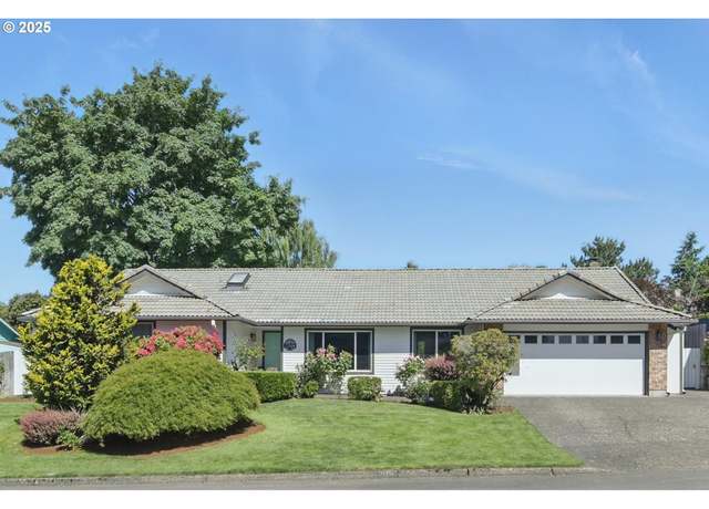 Property at 2318 SE Park Crest Ave, Vancouver, WA 98683, 4 beds, 2 baths