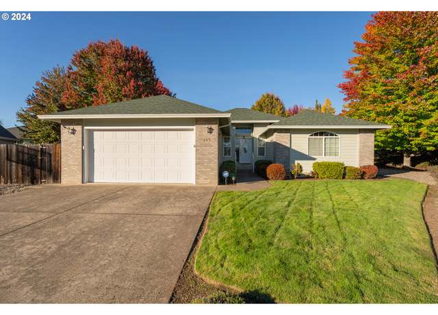 Property at 217 Christopher Ct, Winchester, OR 97495, 3 beds, 2 baths