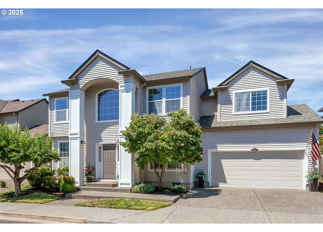 Property at 8583 SW Bellflower St, Portland, OR 97224, 3 beds, 2.5 baths