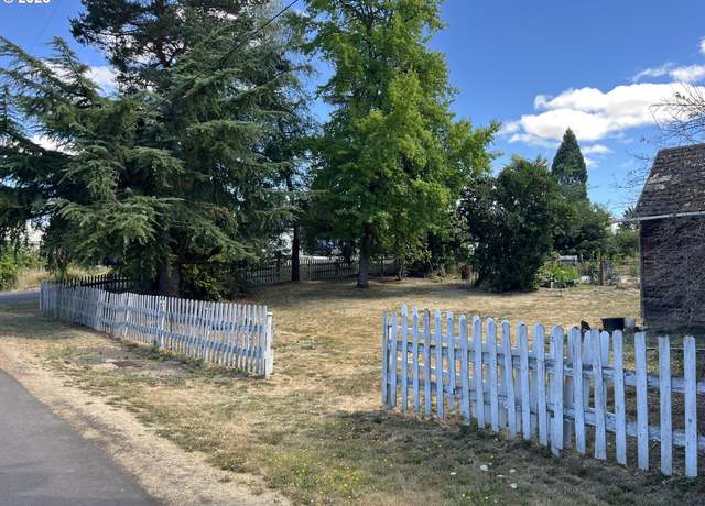 Property at 107 W Adams #2, Carlton, OR 97111