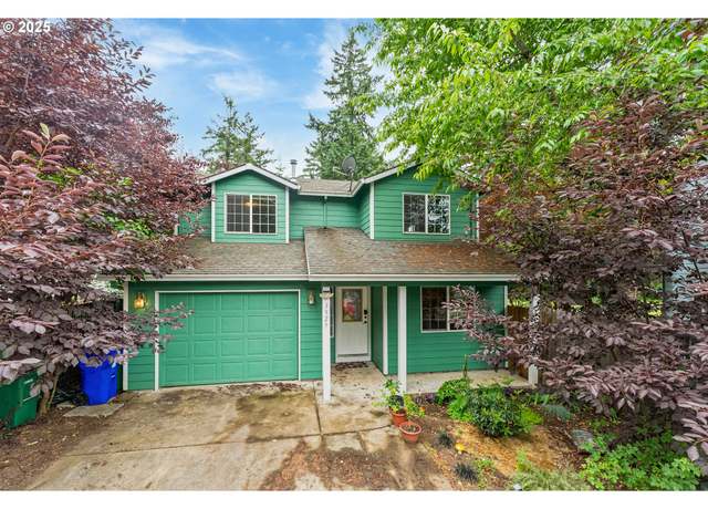 Property at 3929 SE 117th Pl, Portland, OR 97266, 3 beds, 2.5 baths